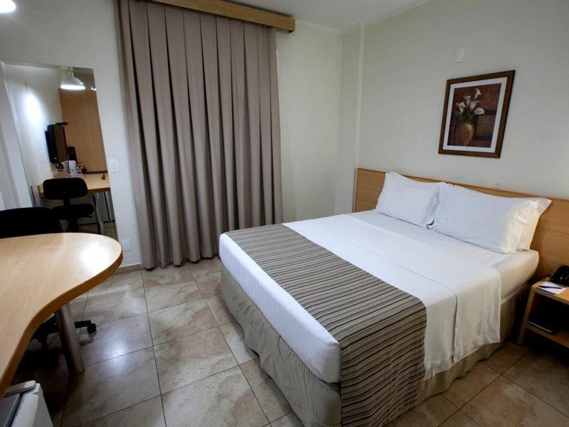 Oitis Hotel Goiânia Esterno foto