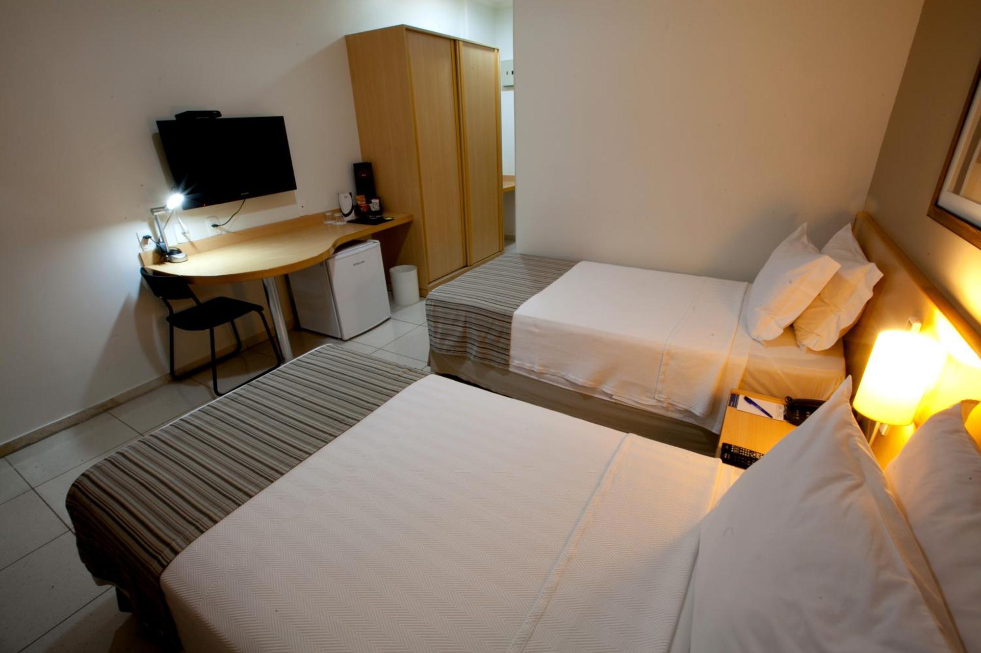 Oitis Hotel Goiânia Camera foto