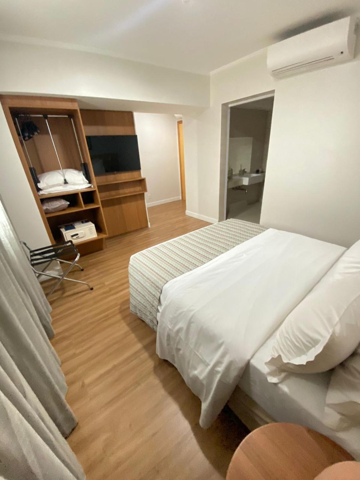 Oitis Hotel Goiânia Esterno foto