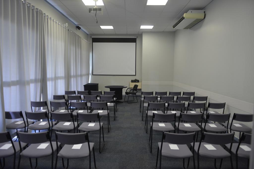 Oitis Hotel Goiânia Esterno foto